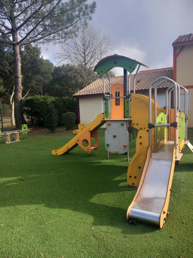 Villas Du Lac Appart 4 A 6 Personnes Сустон Экстерьер фото